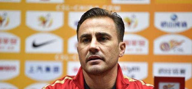 爱游戏娱乐-包含亚冠倒计时，阿贾克斯赛前复出首秀，细节引发关注，赛场秩序良好，赛季目标并未改变的词条